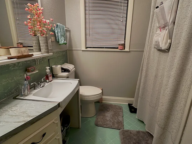 Main Bathroom
