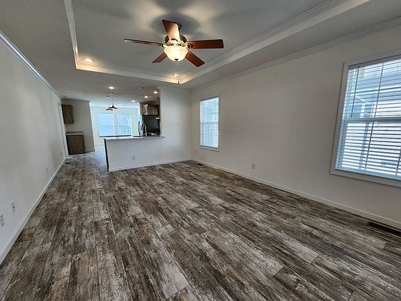 3rd image of 521 Eland Dr #521