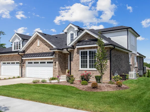 16581 Kayla Dr, Lemont, IL 60439