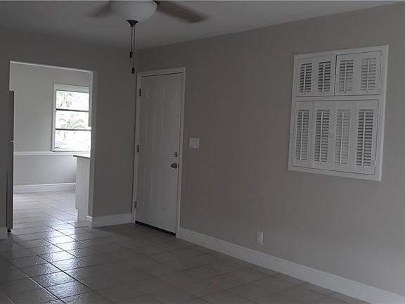 4th image of 578 94th Ave N