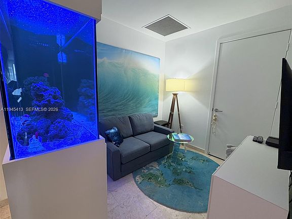 5th image of 68 SE 6th St #903