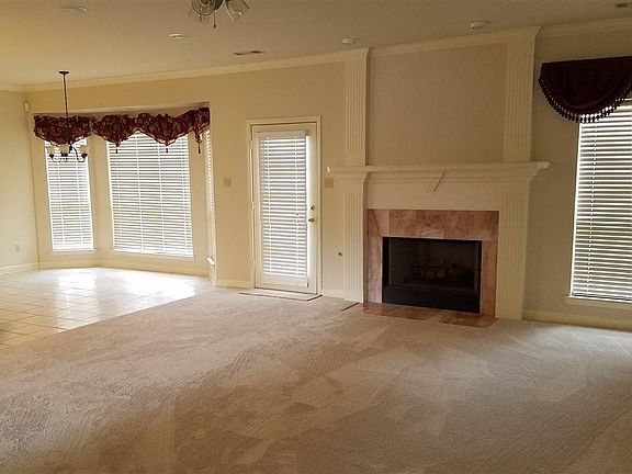 5th image of 4715 Glen Valley Dr
