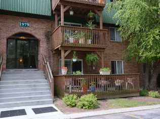 1979 Tall Oaks Dr APT 1B, Aurora, IL 60505
