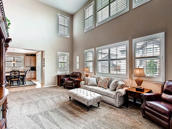 4th image of 8041 Grady Cir