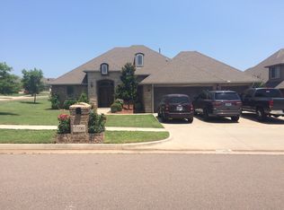 1300 Denver Cir, Moore, OK 73160