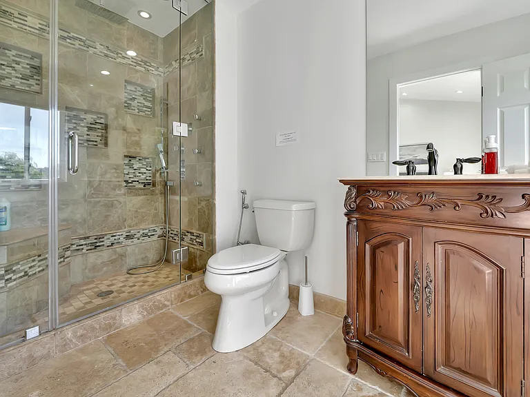 5565 Ostin Ave — Photo 49