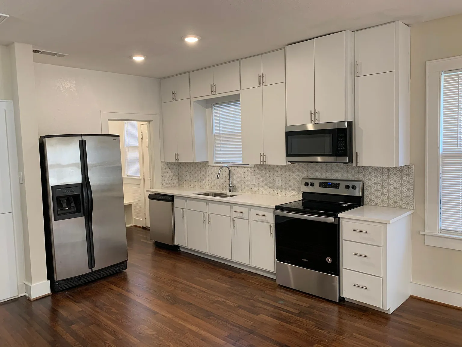 3103 Odessa Ave — Photo 3