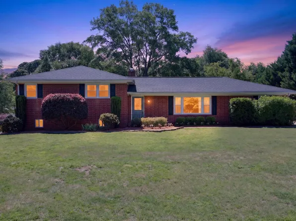 104 Central Ave, Mauldin, SC 29662