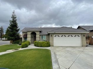 3909 Cornerstone Way, Bakersfield, CA 93311