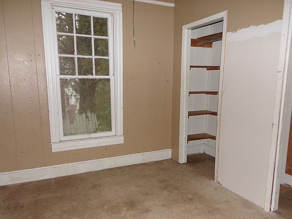 4th image of 3212 2nd St