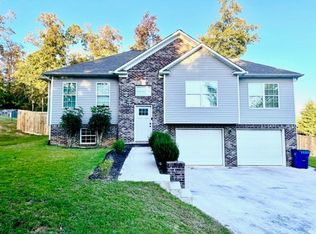 647 Deans Ferry Rd, Hayden, AL 35079
