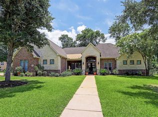 32403 Oxbow Ln, Weston Lakes, TX 77441