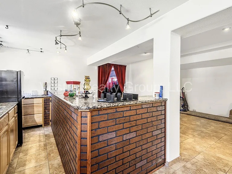 2157 Maples Pl — Photo 25