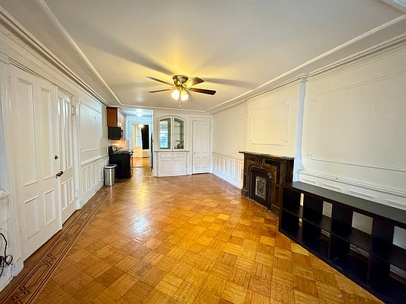3rd image of 190 Lincoln Pl