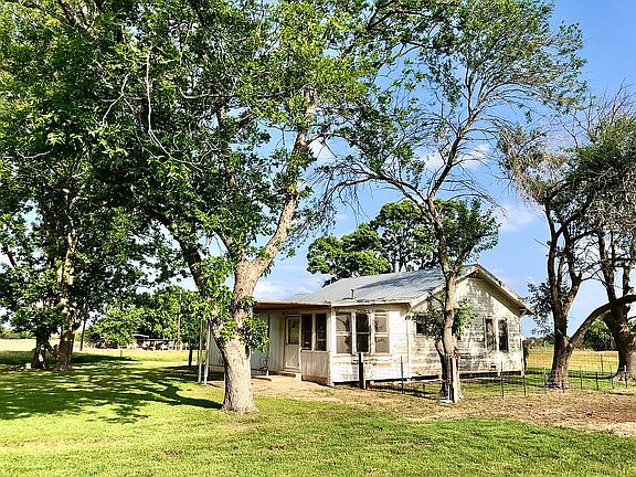 2nd image of 2029 County Road 5715