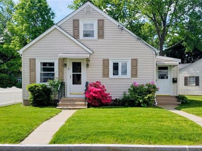 75 Kelly St, Lincoln, RI, 02865