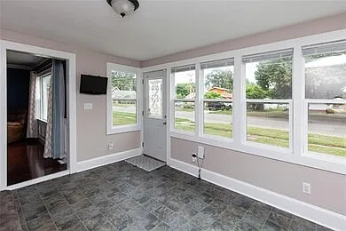 3 bed, 1636 sqft, $1,799 — Photo 3