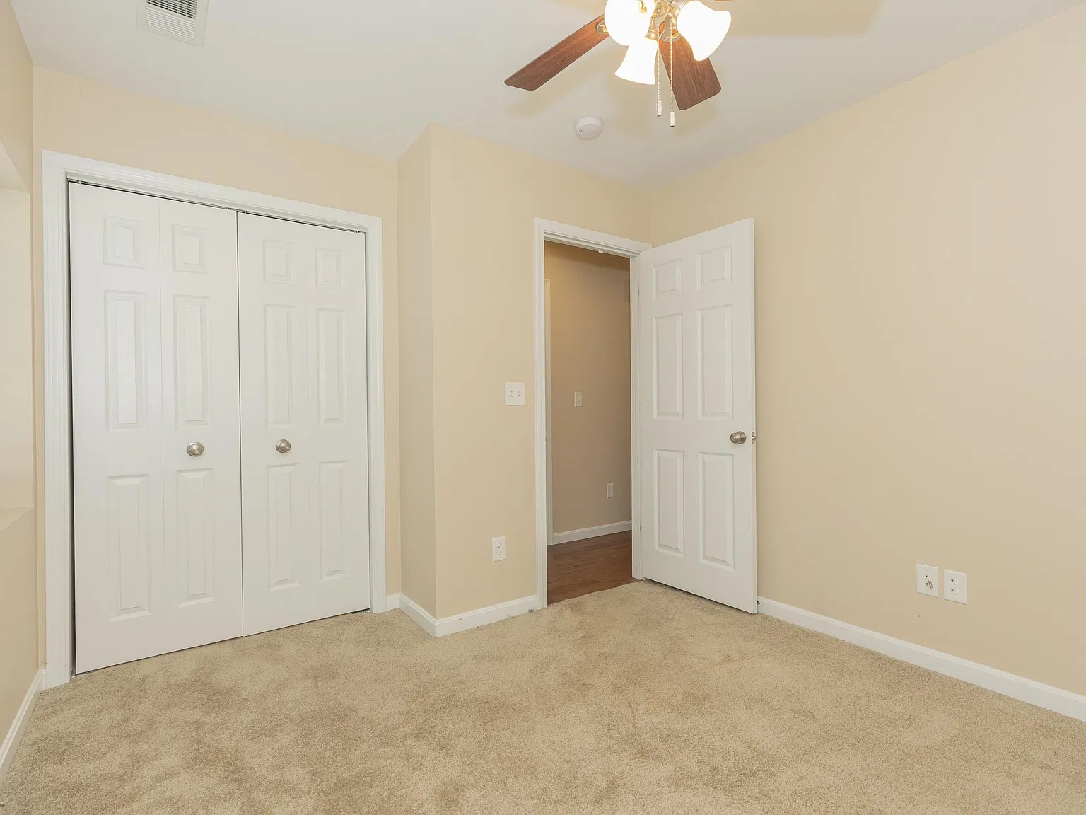 2 bed, 2.0 bath, 954 sqft, $1,200 — Photo 4