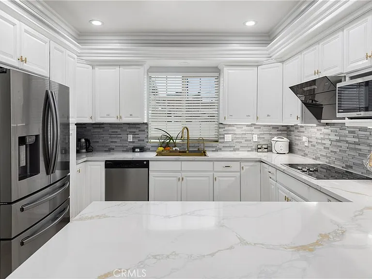 2727 Walnut Grove Ave — Photo 13