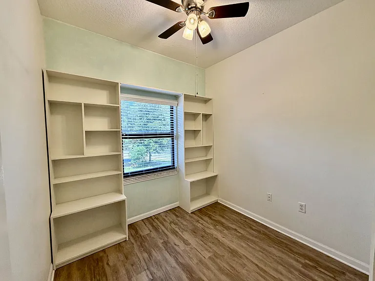 104 Laurel Wood Way #202 — Photo 8