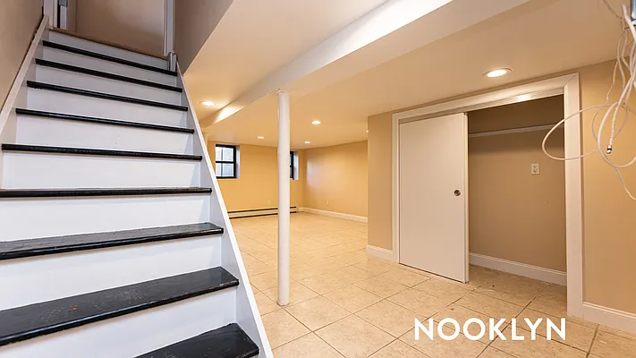 Rented by Nooklyn NYC LLC | media 7