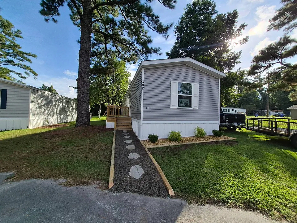 308 Tilton St
