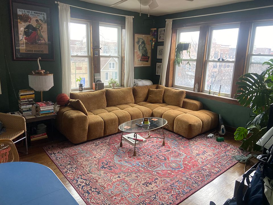 1st image of 4894 N Ashland Ave APT 3E