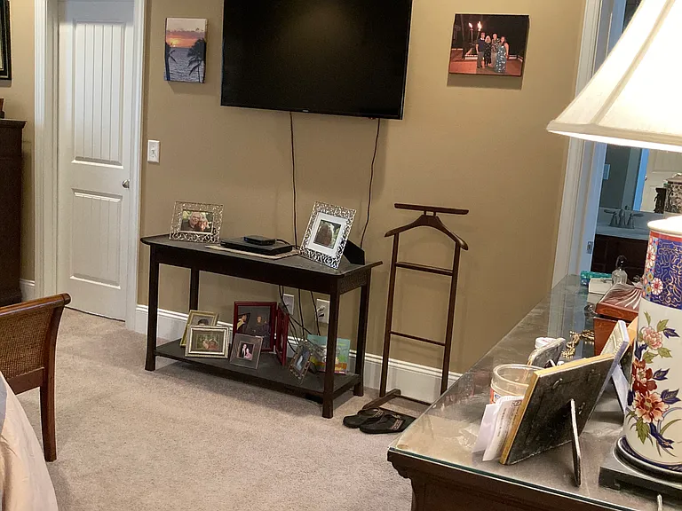 110 Shore Ct — Photo 5