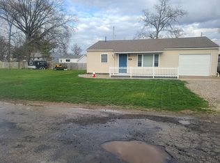 423 Woodridge Rd, Vermilion, OH 44089