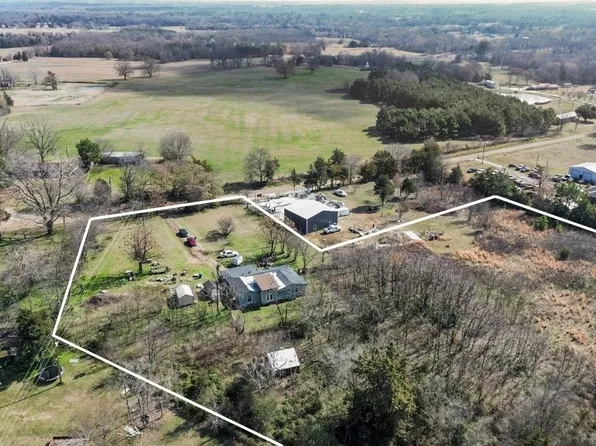 399 County Road 1452, Mount Pleasant, TX 75455