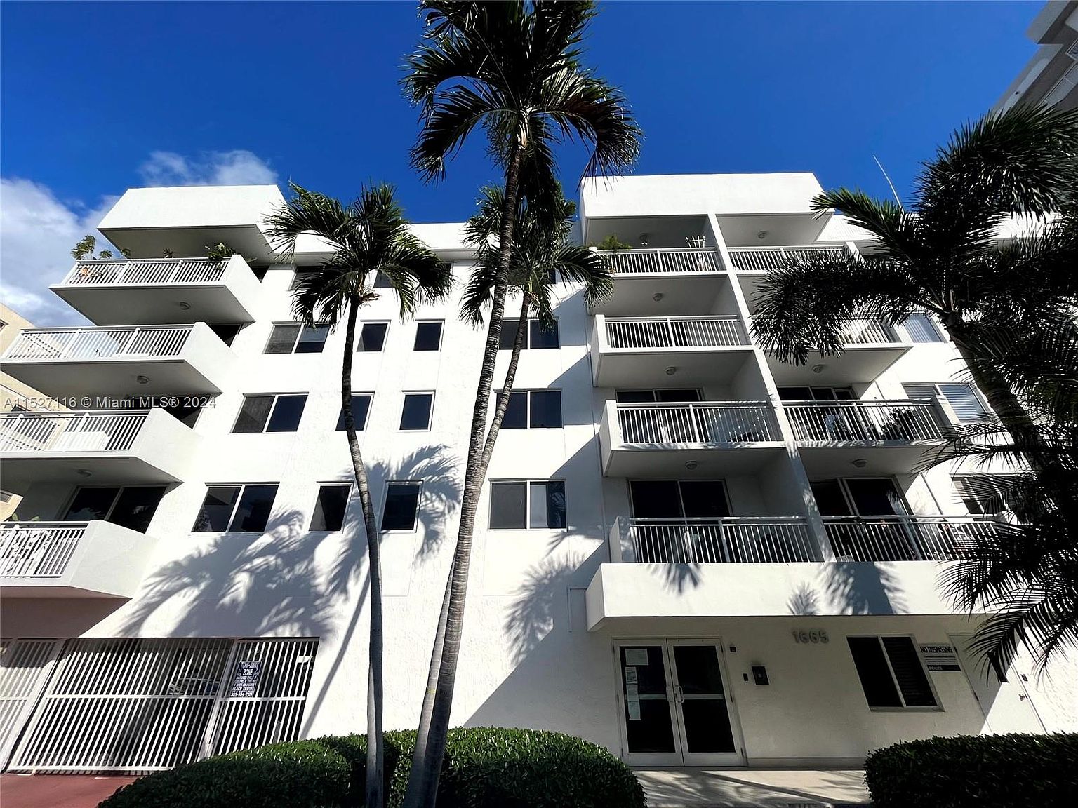 1665 Bay Rd APT 425, Miami Beach, FL 33139 | Zillow