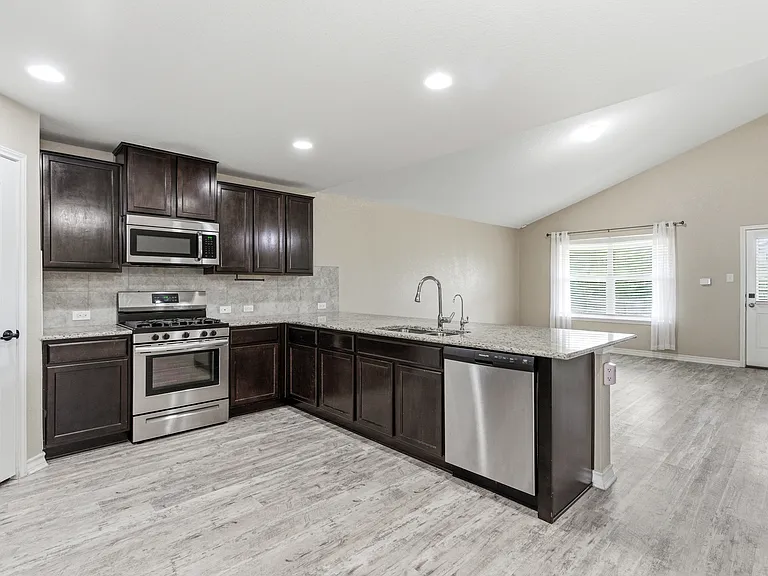 2623 Barbwire Way — Photo 35