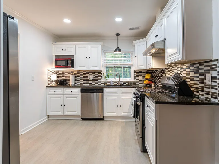2398 Forest Hunt Ct — Photo 16