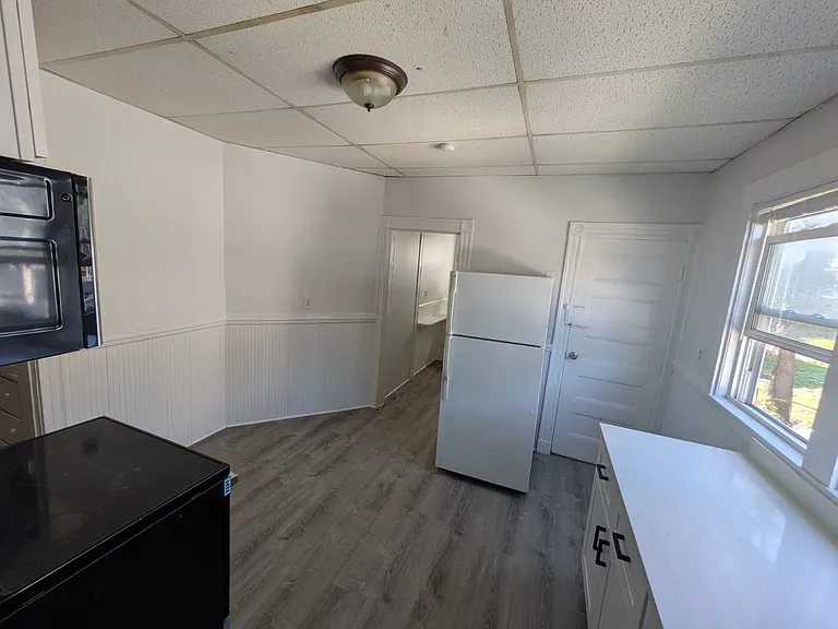 156 Talbot Ave #2 — Photo 14