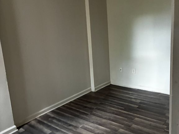 3rd image of 510 W Lafayette St