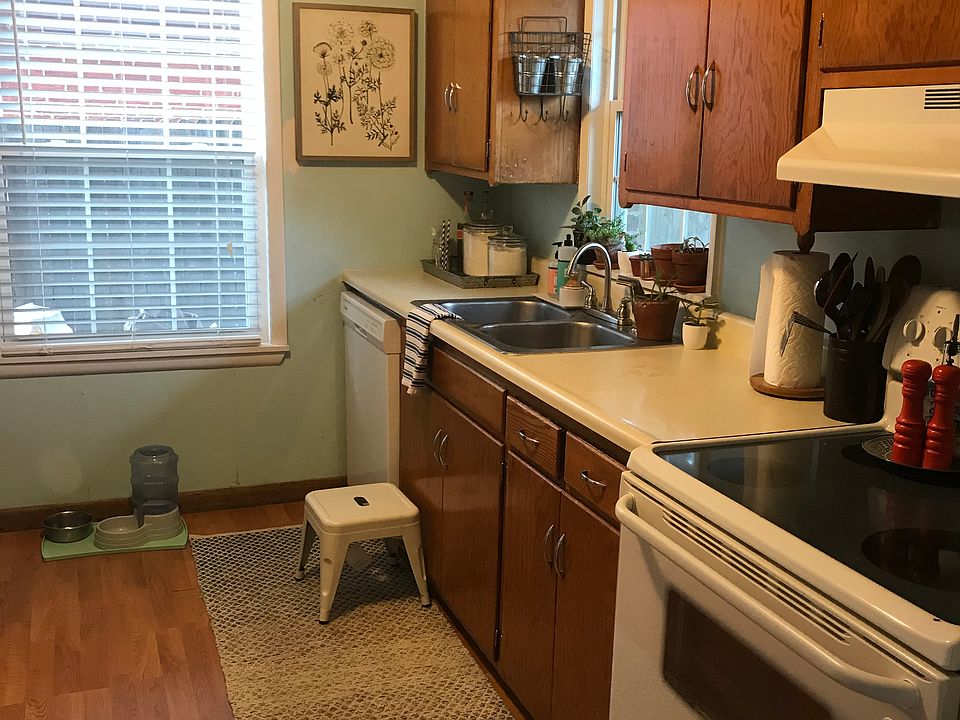 1st image of 1317 Dorchester Dr