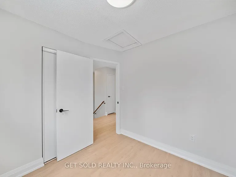 232 Kozlov St — Photo 23
