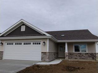 9055 Port Pl, Cedar Lake, IN 46303