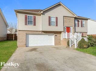 2558 Centerstone Cir, Clarksville, TN 37040