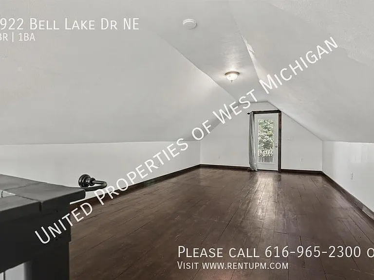 3922 Bell Lake Dr NE — Photo 9