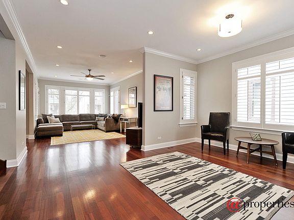 Living Room / Dining Room