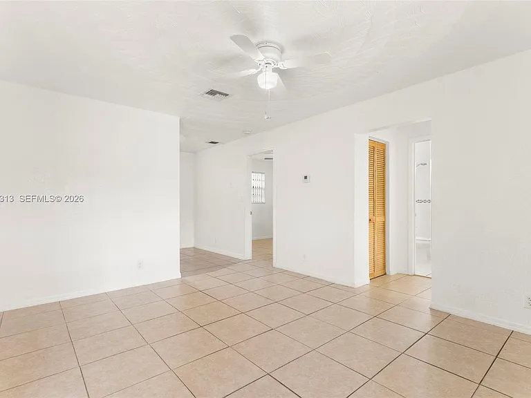 4120 SW 19th St #1 — Photo 3