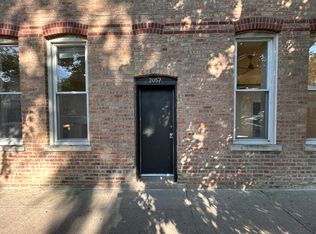 2057 W Roscoe St #1R, Chicago, IL 60618