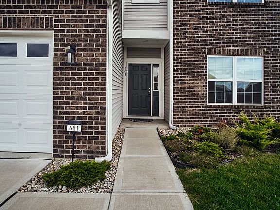 5th image of 681 N Crystal Dr