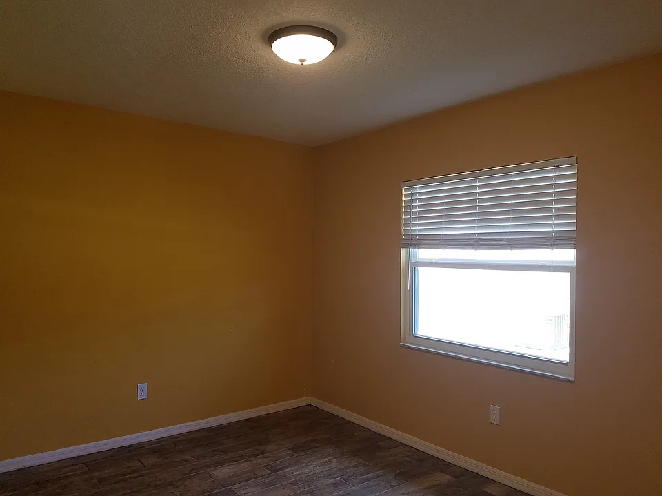 2535 E Marco Ct