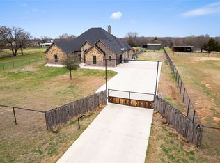 294 County Road 3386, Paradise, TX 76073