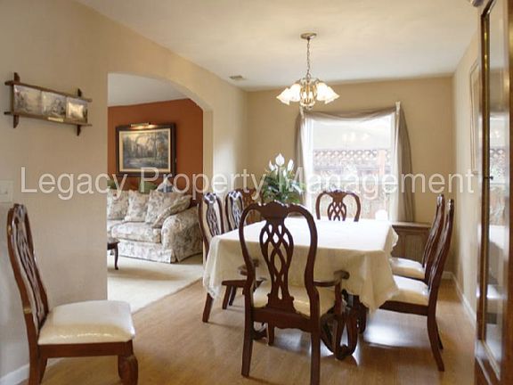 4th image of 3003 Jenkins Ave