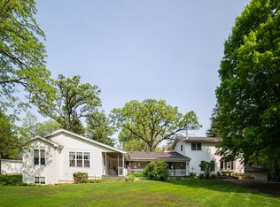 2507 Walkup Rd, Crystal Lake, IL 60012