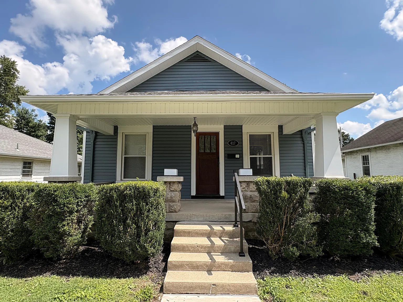 2 bed, 920 sqft, $1,400 — Photo 1