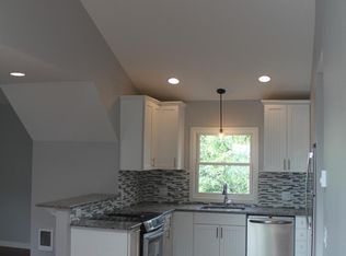 3021 SW Florida St UNIT B, Portland, OR 97219